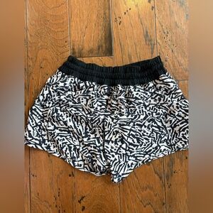 Lululemon running shorts size 6
